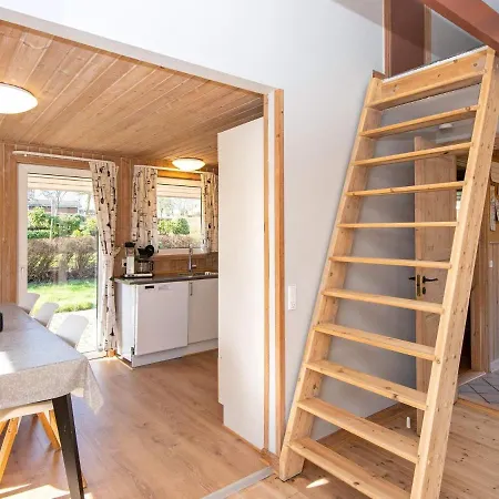 8 Person Holiday In *