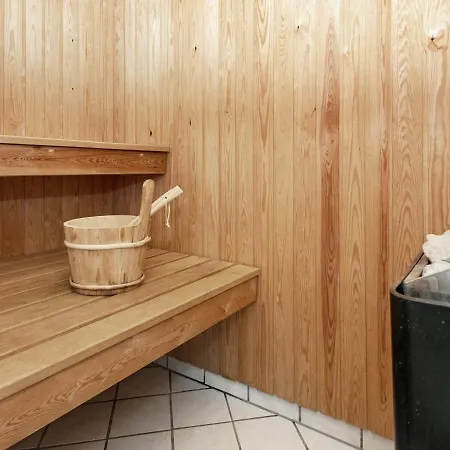 8 Person Holiday In Hejls