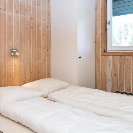 8 Person Holiday In Nyaraló Hejls