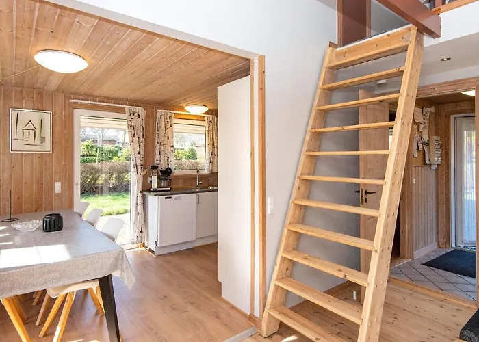 8 Person Holiday In *