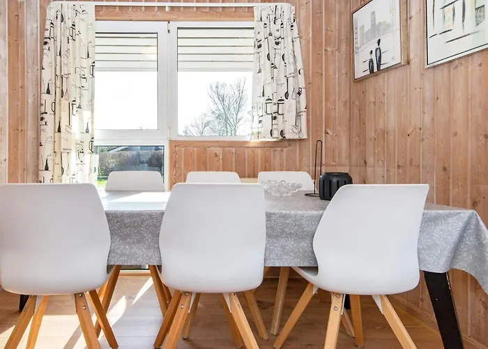 8 Person Holiday In Vakantiehuis Hejls